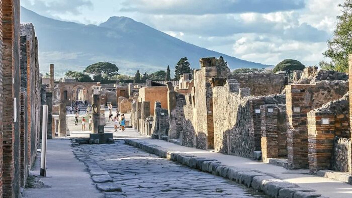 pompei excavation guided tour ticket ruins book campania virtual reality tours ancient and recent